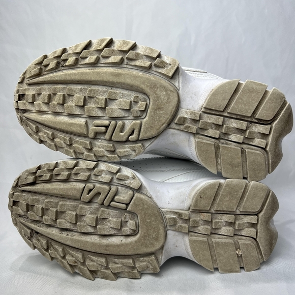 Womens Fila Disruptor 2 Premium Athletic Shoe - White Size 6 - Picture 7 of 8